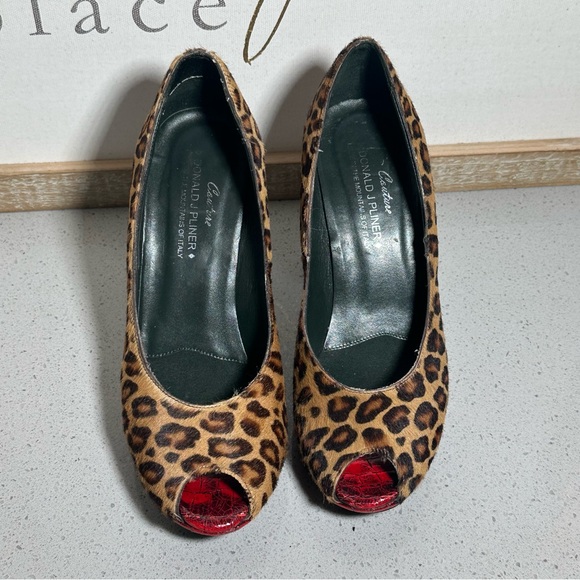 DONALD J PLINER COUTURE TIFF Leopard Calf Hair Peep Toe Pumps Heels 6M - Picture 2 of 12